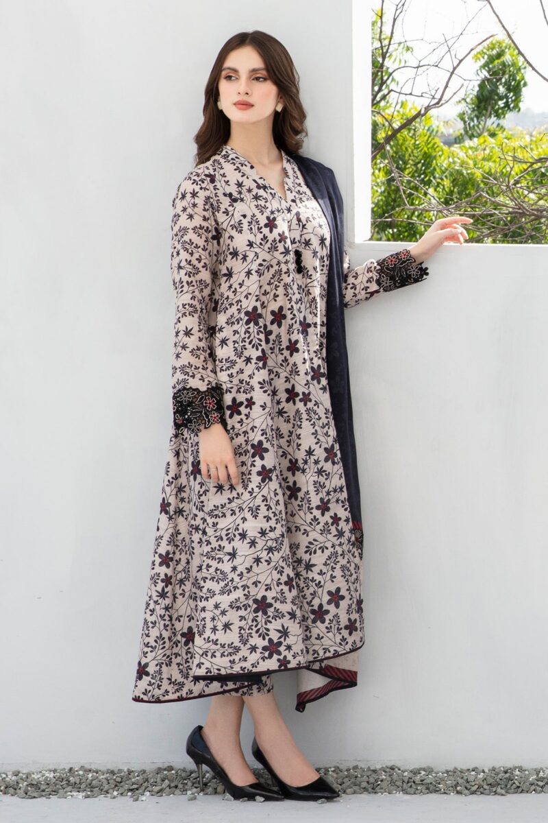 BAROQUE - 3PC Karandi Printed Shirt With Karandi Printed Dupatta And Trouser. - Image 2