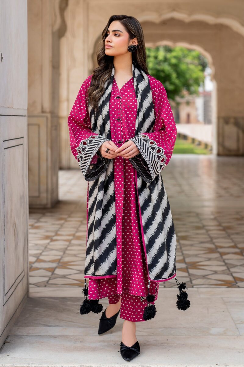 BAROQUE-3PC Karandi Outfit with Digital Print Shirt and Matching Dupatta & Trouser.