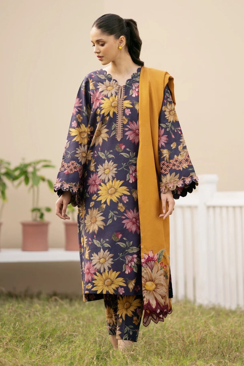 BAROQUE-3PC Karandi Outfit with Digital Print Shirt and Matching Dupatta & Trouser.