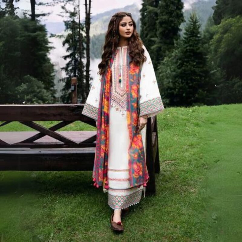 - 3PC Unstitched Khaddar Embroidered Shirt with Printed Pashmina Wool Shawl - KW1501