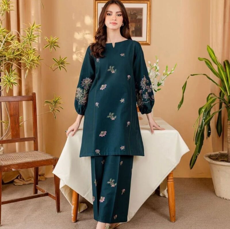 Batik Summer Lawn collection Embroidered - Image 2