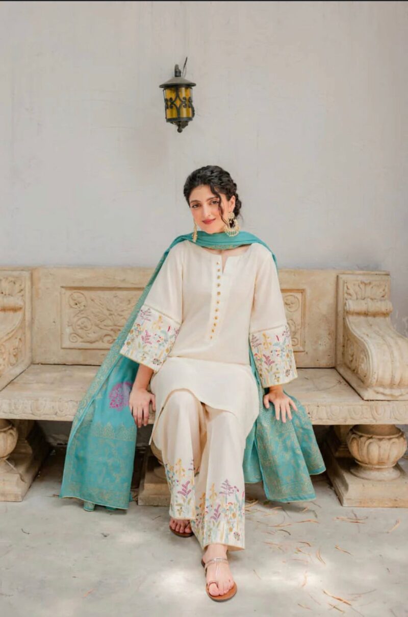 Sobia Nazir Luxury collection چکن کاری Lawn with Diamond Dopatta